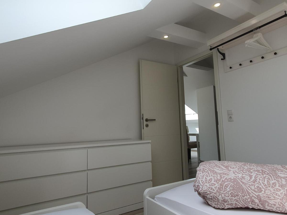 Ruhige Und Moderne 2-Zi. Wohnung Kulsheim Exterior photo