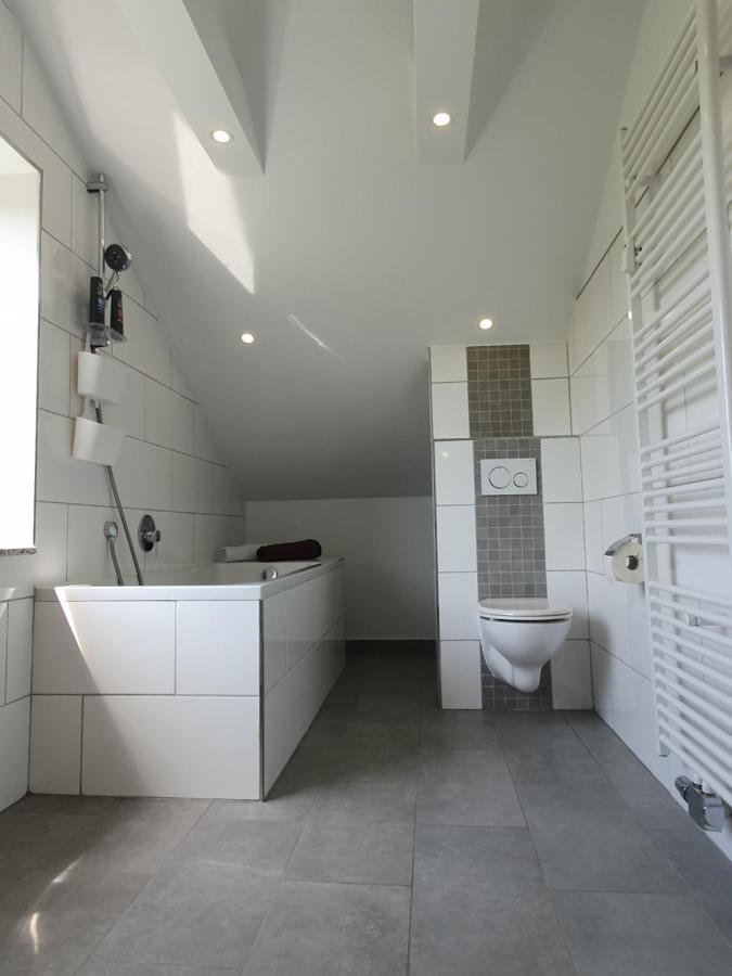 Ruhige Und Moderne 2-Zi. Wohnung Kulsheim Exterior photo